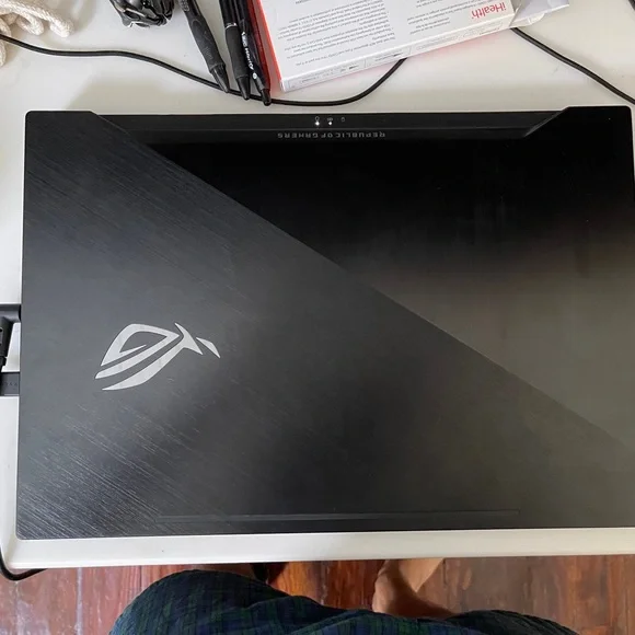 ASUS ROG Laptop - Picture 6 of 9